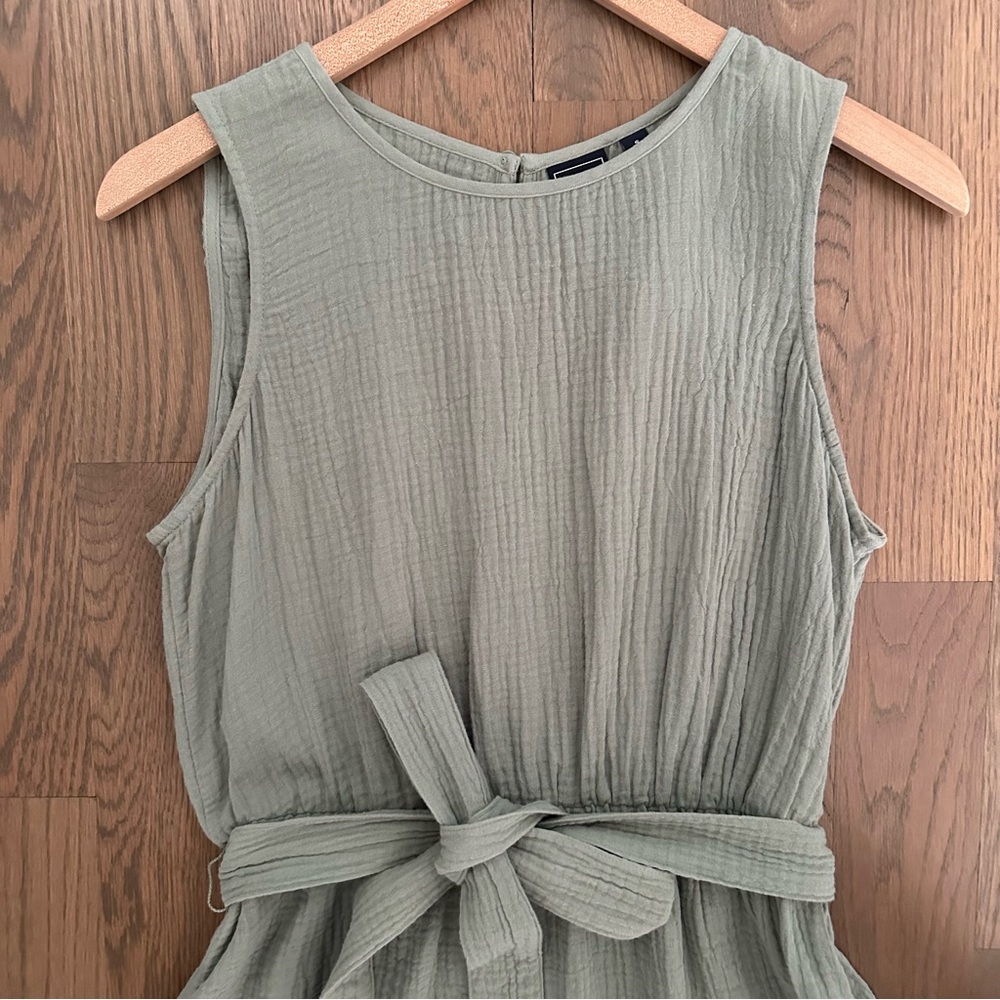 NWT GAP Ruffle Hem Gauze Tie-Waist Sleeveless Dress in Sage Green Size Small - Picture 3 of 8